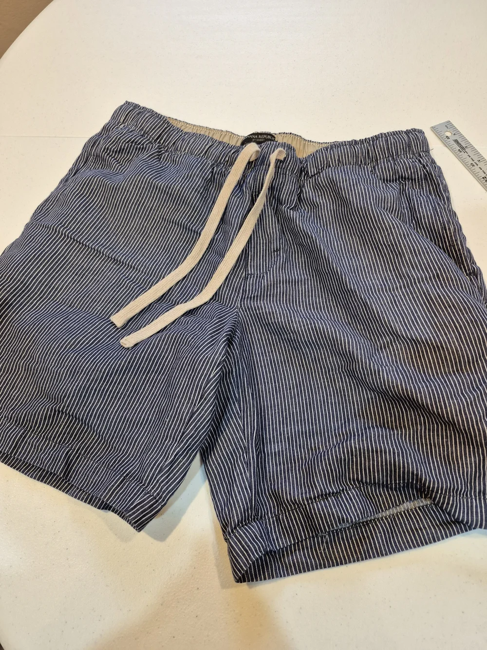 Banana Republic Navy and White Pinstripe Flat Front Shorts 4822